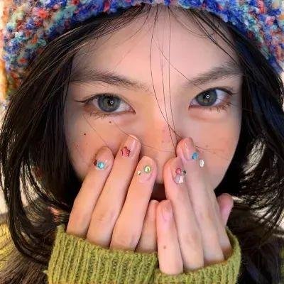 镜中花 封面